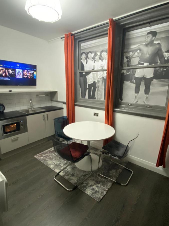 Double or Twin Room Bathroom