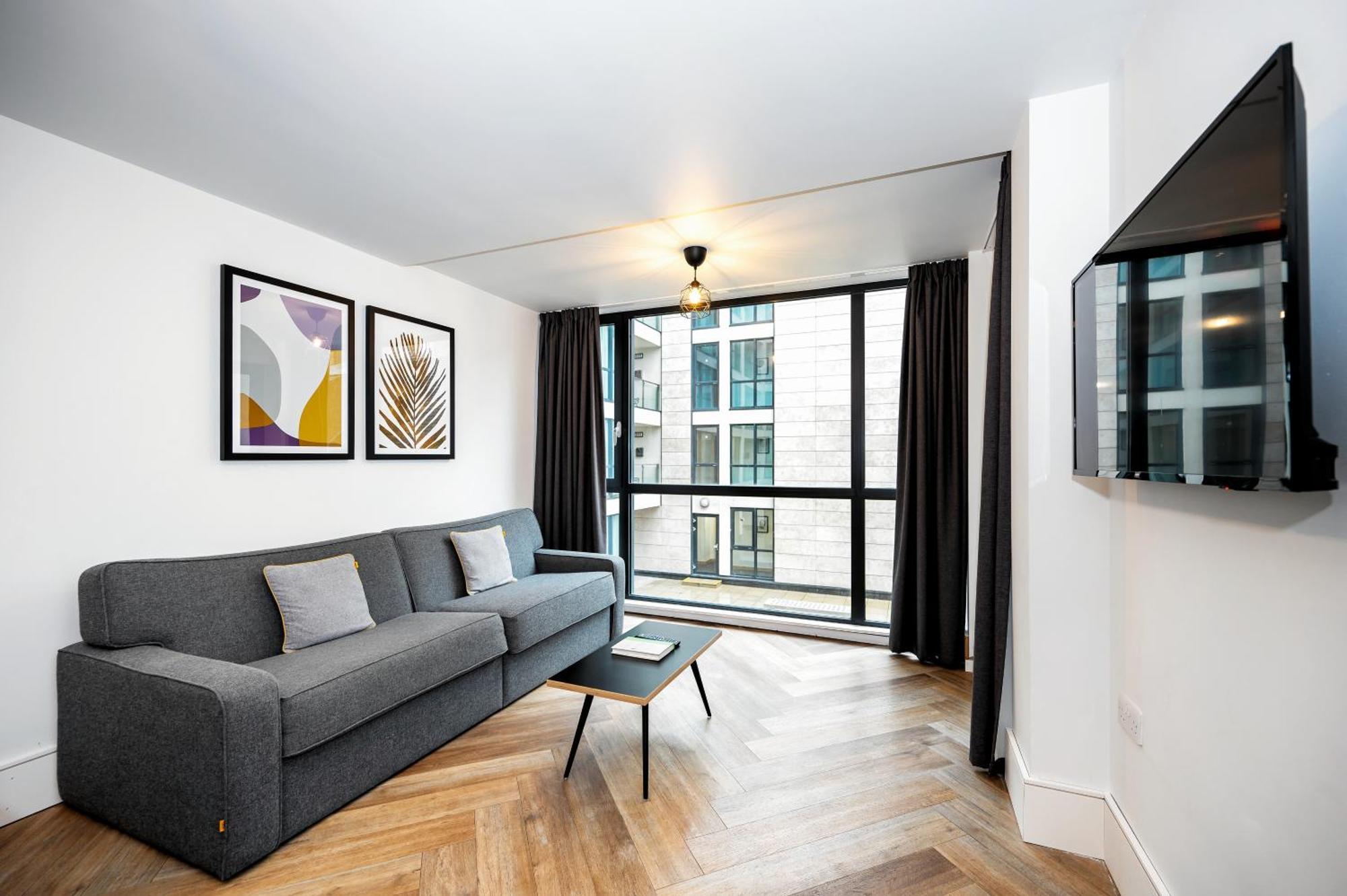 One-Bedroom Apartment