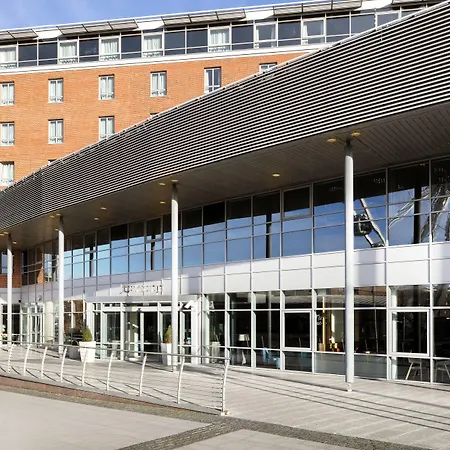 Leonardo Hotel Liverpool-2